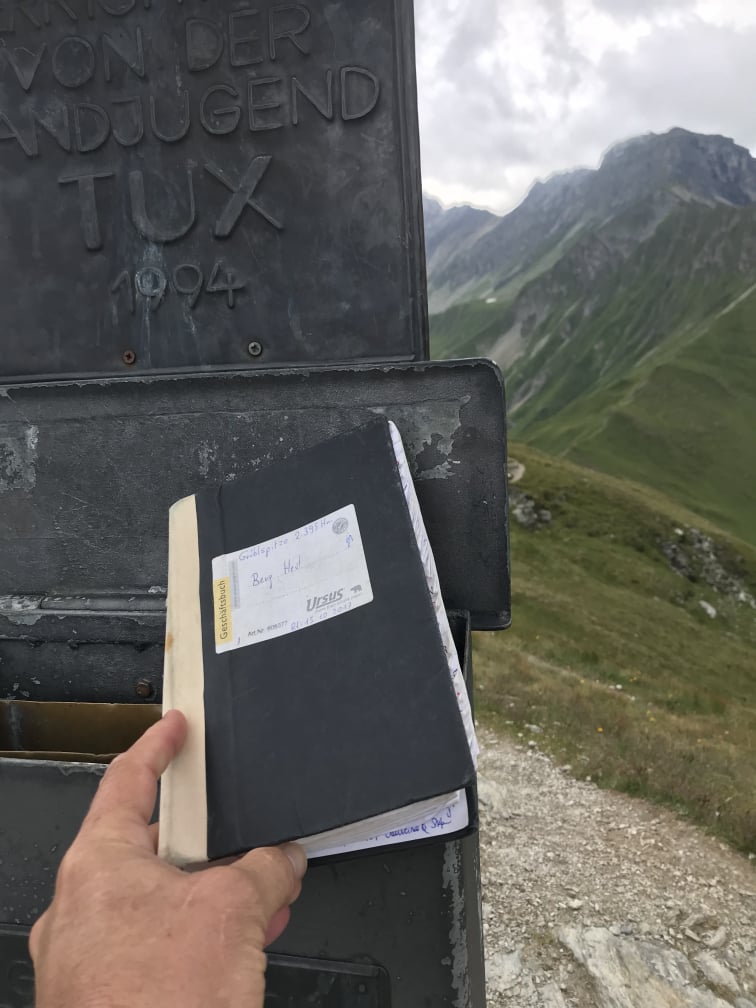 Logisch, Gipfelbucheintrag musste sein